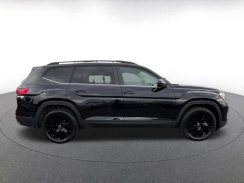 Used 2026 Volkswagen Atlas SE FWD image 16