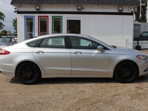 Used 2014 Ford Fusion Titanium FWD image 4