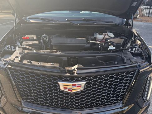 Used 2025 Cadillac Escalade Sport Platinum image 22