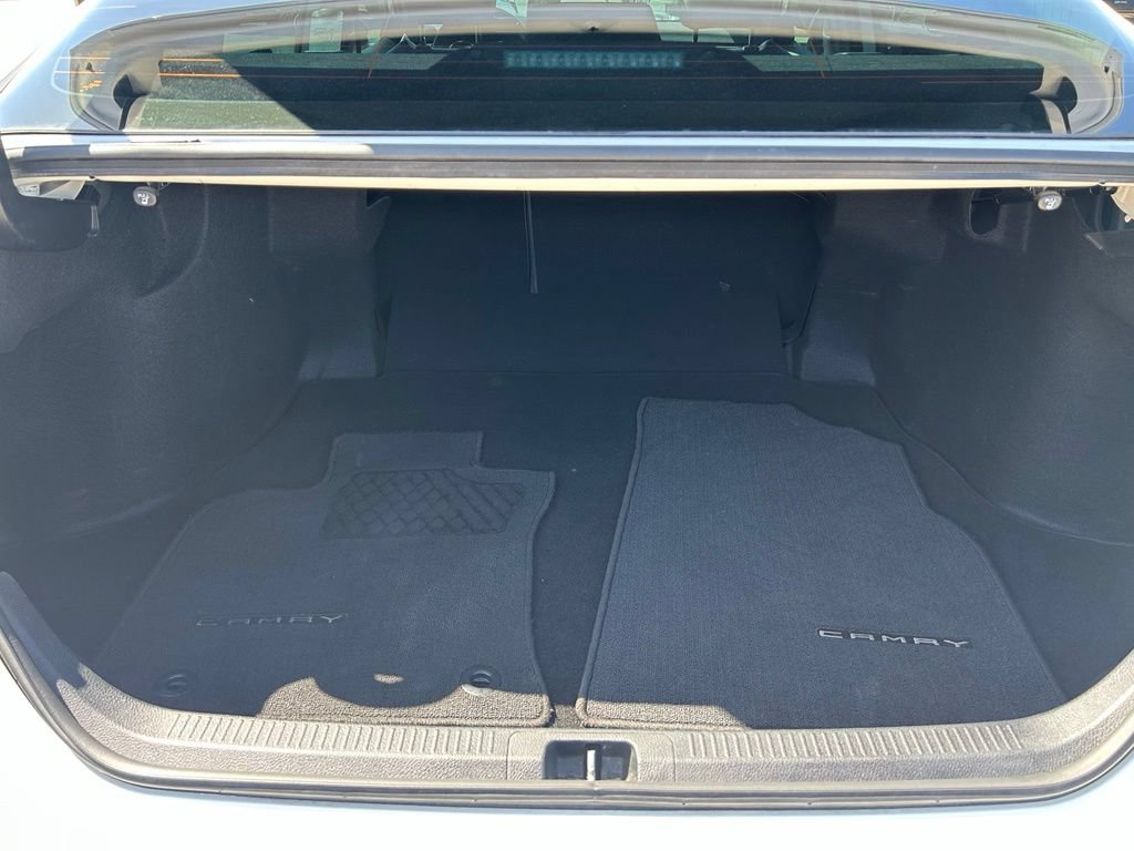 Used 2020 Toyota Camry XSE FWD image 15
