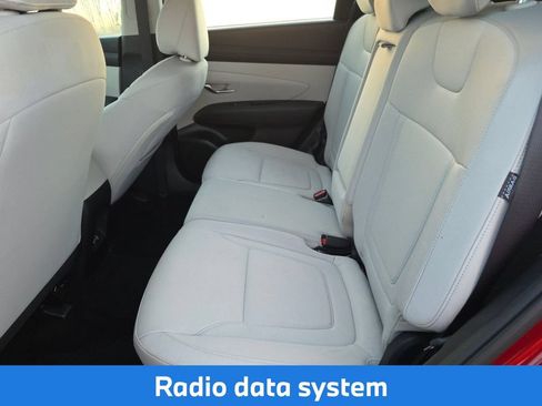 Used 2025 Hyundai Tucson SE AWD/4WD image 6