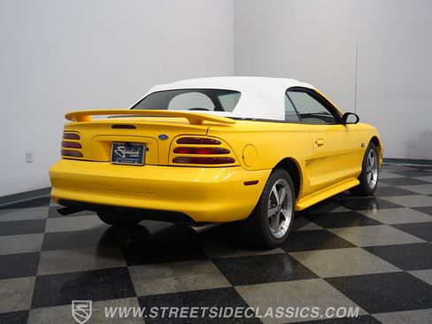 Used 1995 Ford Mustang GT RWD image 12
