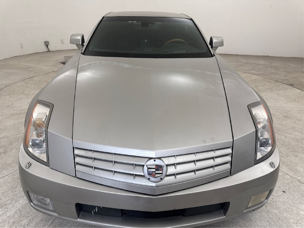 Used 2004 Cadillac XLR RWD image 15