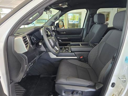Certified 2025 Toyota Tundra SR5 w/ TRD Off-Road Package AWD/4WD image 20