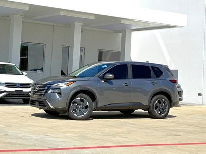 Used 2024 Nissan Rogue SV