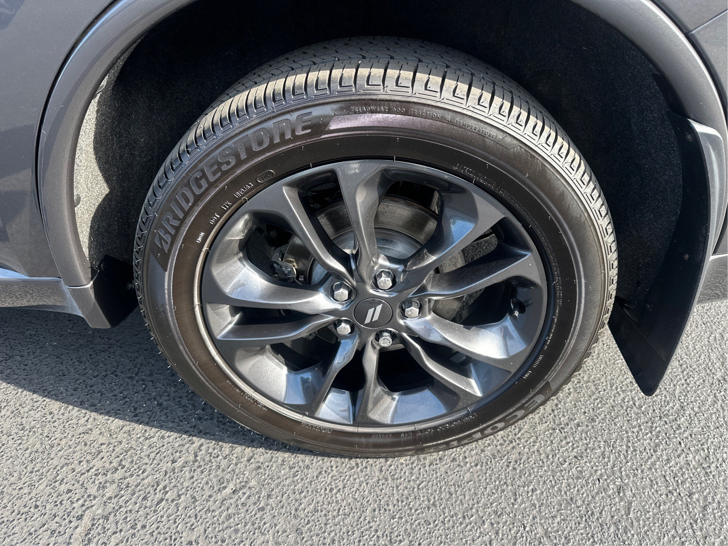 Used 2024 Dodge Durango SXT w/ SXT Blacktop Group AWD/4WD image 28