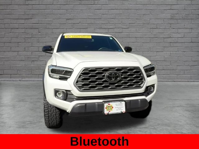 Used 2023 Toyota Tacoma TRD Off-Road w/ Technology Package AWD/4WD image 3
