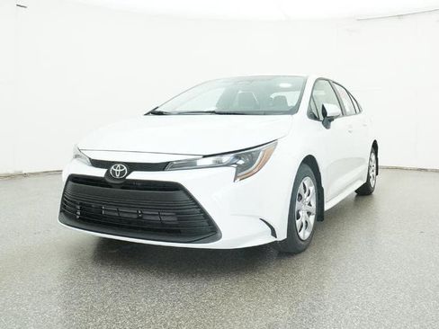 New 2026 Toyota Corolla LE image 32