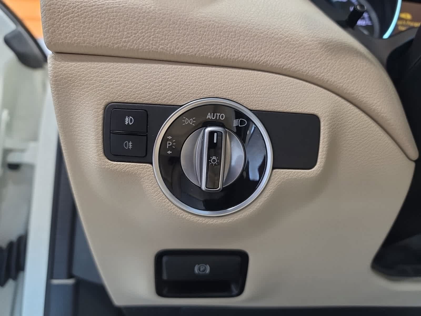 Used 2018 Mercedes-Benz GLA 250 4MATIC image 27