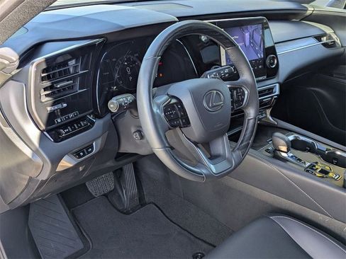 Used 2023 Lexus RX 350 Premium image 4