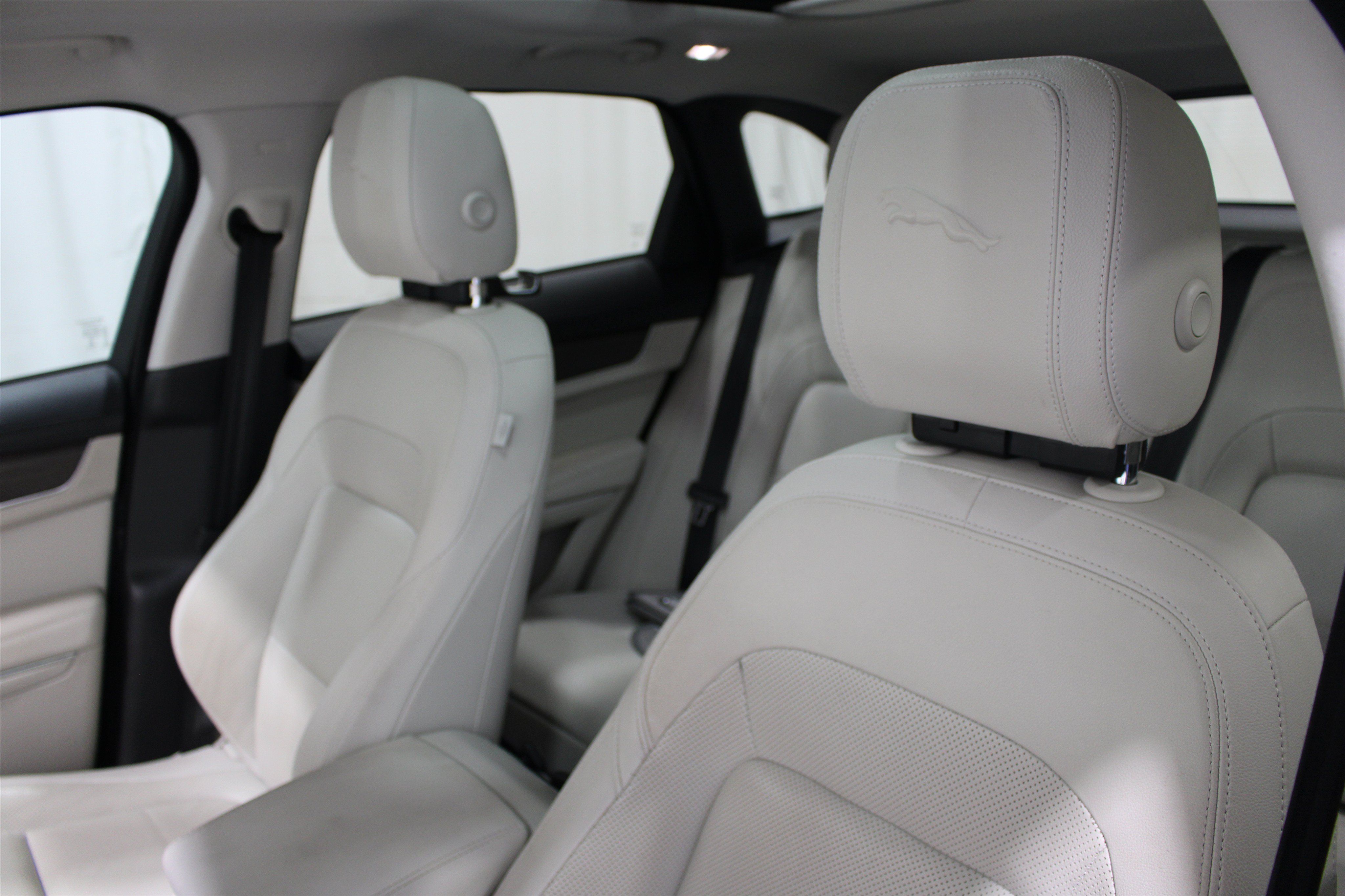 Used 2021 Jaguar F-PACE S AWD/4WD image 4