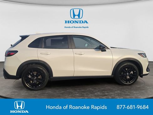 New 2026 Honda HR-V Sport image 6