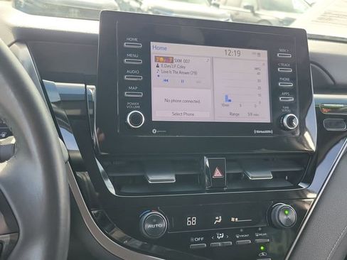 Used 2021 Toyota Camry SE image 26