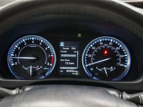 Used 2019 Toyota Highlander XLE image 25