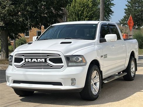 Used 2018 RAM 1500 Sport image 37
