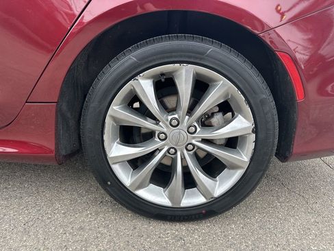 Used 2016 Chrysler 200 S image 27
