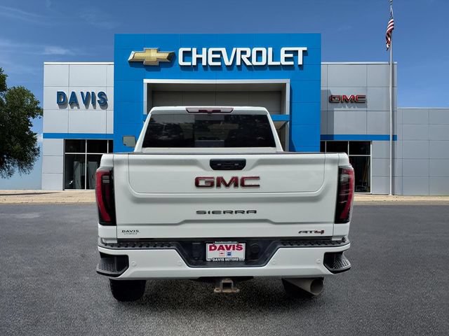 Used 2024 GMC Sierra 3500 AT4 w/ AT4 Preferred Package AWD/4WD image 4