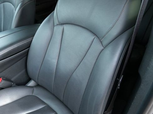 Used 2017 Buick Envision Essence FWD image 22