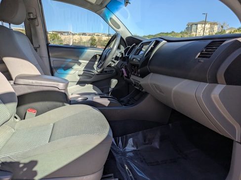 Used 2012 Toyota Tacoma PreRunner image 30