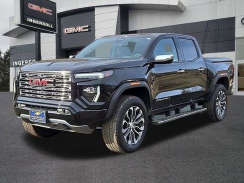 Used 2023 GMC Canyon Denali image 3