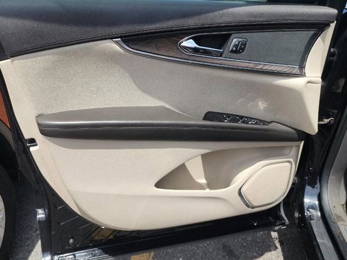 Used 2019 Lincoln Nautilus Select FWD image 10