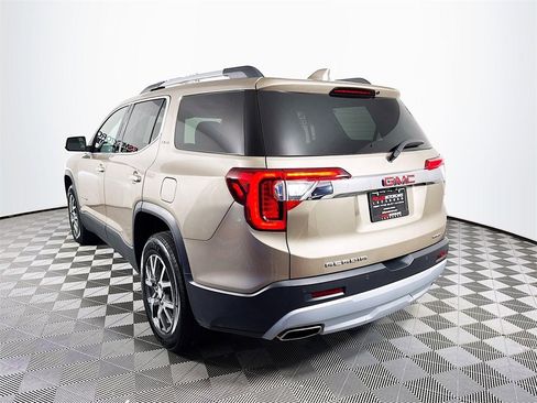 Used 2023 GMC Acadia SLE w/ Driver Convenience Package image 5