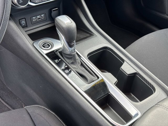 Used 2025 Nissan Sentra SV FWD image 27