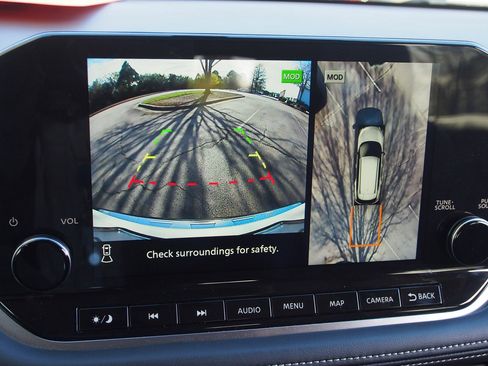 Used 2023 Nissan Rogue SL w/ SL Premium Package image 31