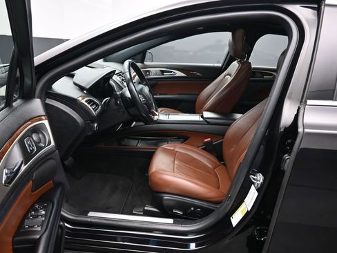 Used 2019 Lincoln MKZ Reserve image 11