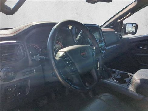 Used 2021 Nissan Titan PRO-4X w/ Pro-4x Convenience Package image 10