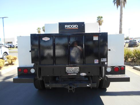 Used 2023 Ford F650 2WD Regular Cab Super Duty image 6