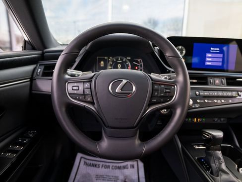 Used 2024 Lexus ES 350 w/ Premium Package image 27