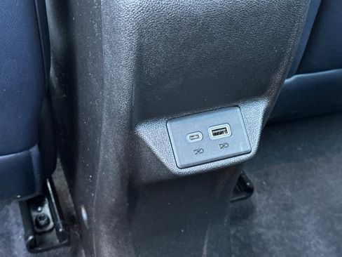 Used 2023 Chevrolet Bolt EUV LT w/ Convenience Package image 40