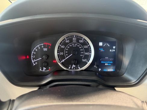 Used 2022 Toyota Corolla LE image 12