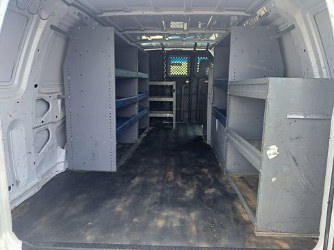 Used 2013 Ford E-350 and Econoline 350 Extended Super Duty w/ Commercial Cargo Van Pkg RWD image 19