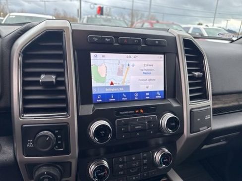 Used 2019 Ford F150 Lariat w/ Equipment Group 502A Luxury AWD/4WD image 28