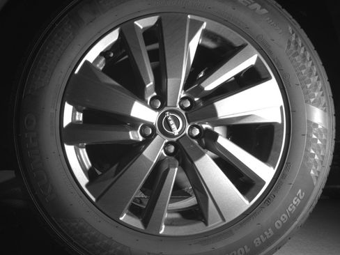 Used 2025 Nissan Pathfinder SV FWD image 14