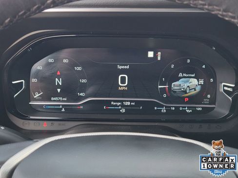 Used 2022 GMC Yukon XL Denali w/ Denali Premium Package image 22