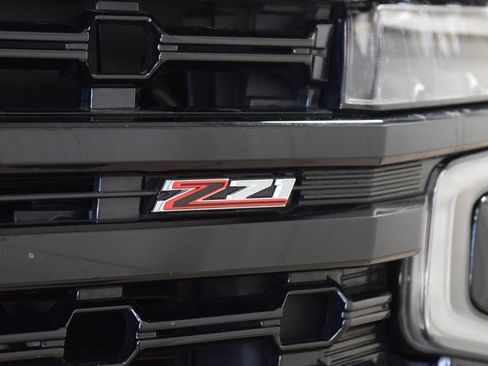 Used 2023 Chevrolet Tahoe Z71 w/ Z71 Off-Road Package AWD/4WD image 14