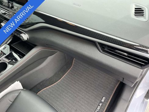 Used 2023 Nissan Altima 2.0 SR image 25