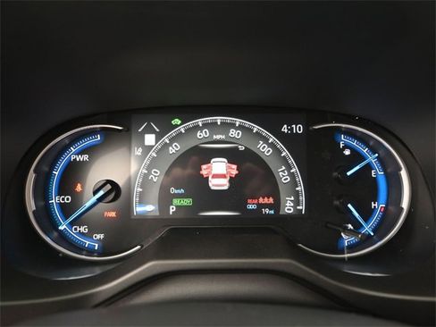 Used 2025 Toyota RAV4 LE image 8