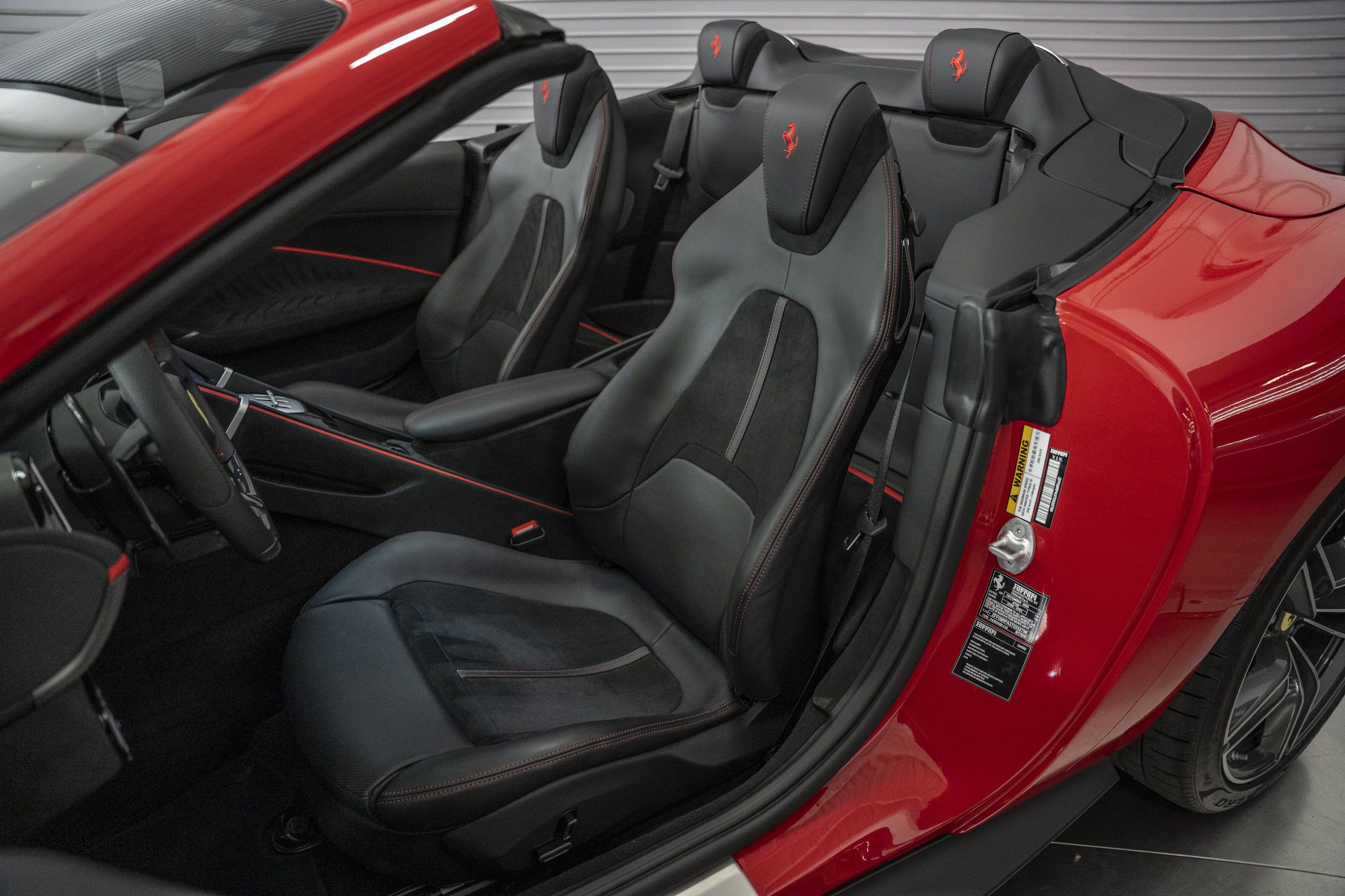 Used 2026 Ferrari Roma Spider RWD image 28