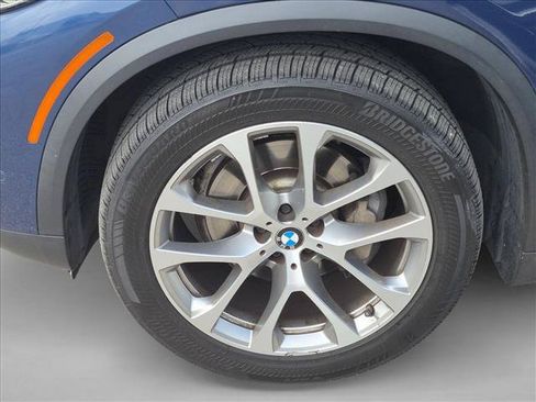 Used 2022 BMW X5 xDrive40i w/ Executive Package AWD/4WD image 23