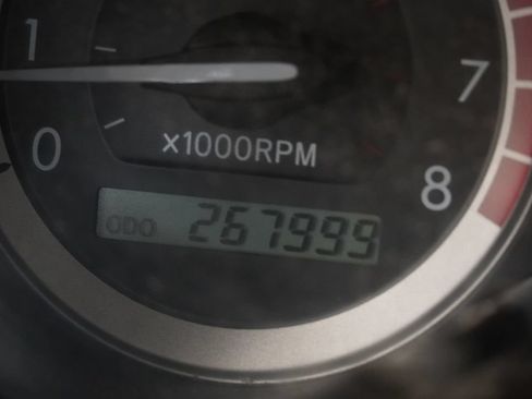 Used 2004 Toyota Sienna FWD image 8