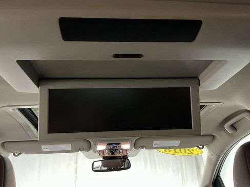 Used 2018 Toyota Sienna Limited Premium w/ Protection Package FWD image 25