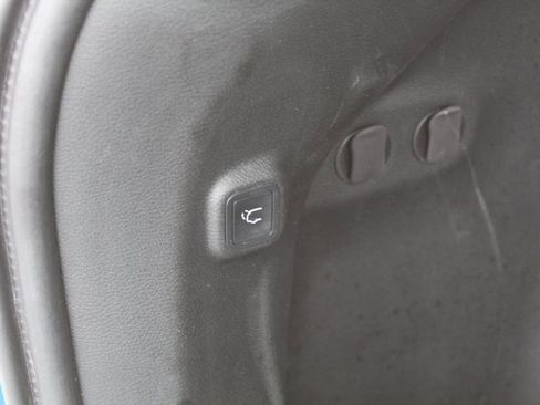 Used 2023 Jeep Cherokee Altitude Lux image 7