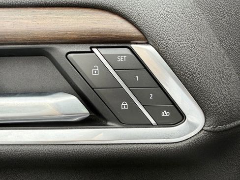 Used 2025 Chevrolet Silverado 2500 High Country w/ Technology Package image 15