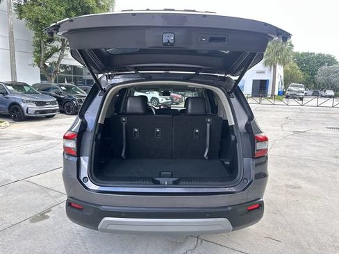 Used 2025 Honda Pilot EX-L image 28