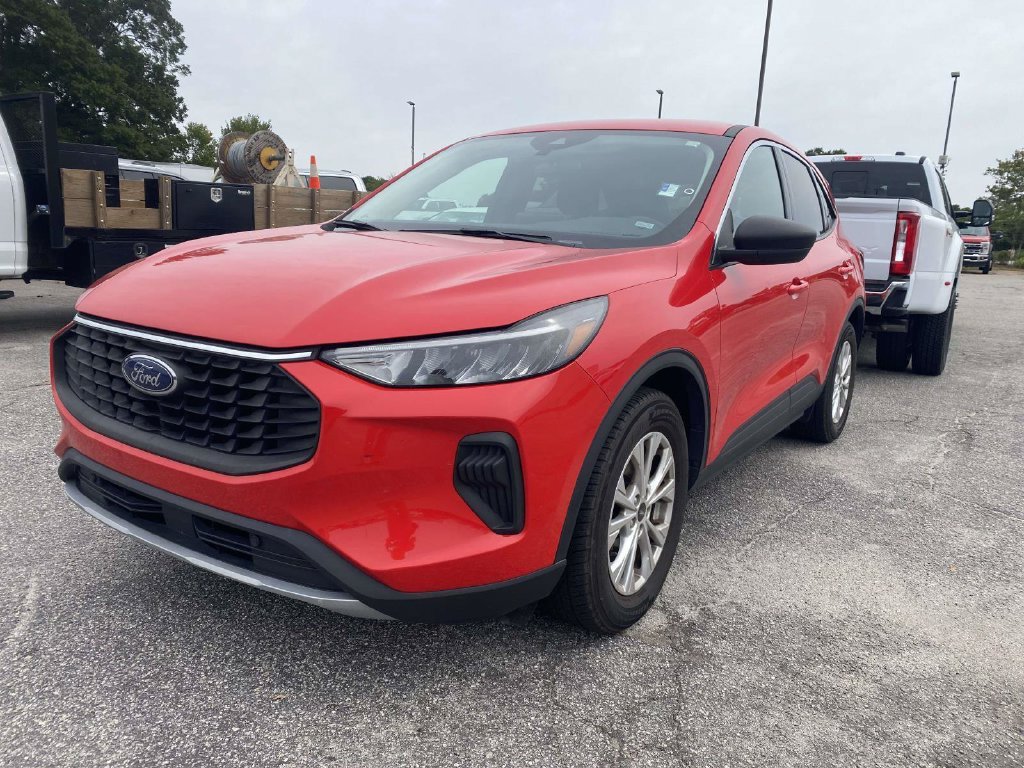 Certified 2024 Ford Escape Active FWD image 3