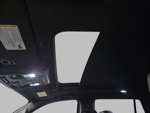 Certified 2022 Chevrolet Tahoe Z71 w/ Z71 Off-Road Package image 37